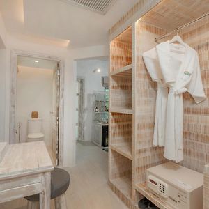 Superior Studio Koh Pak Bia Trip Yoga Class per